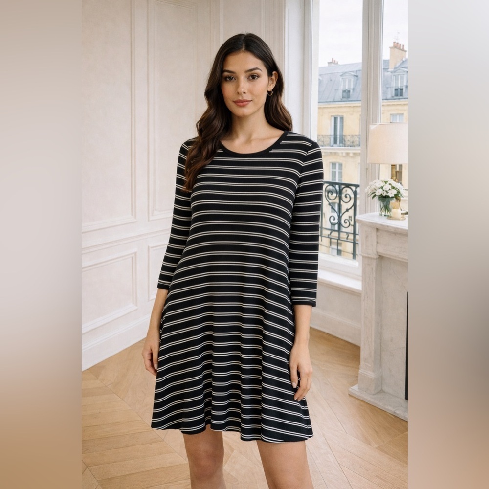 Old Navy Striped Long Swing Sleeve Dress Size Small